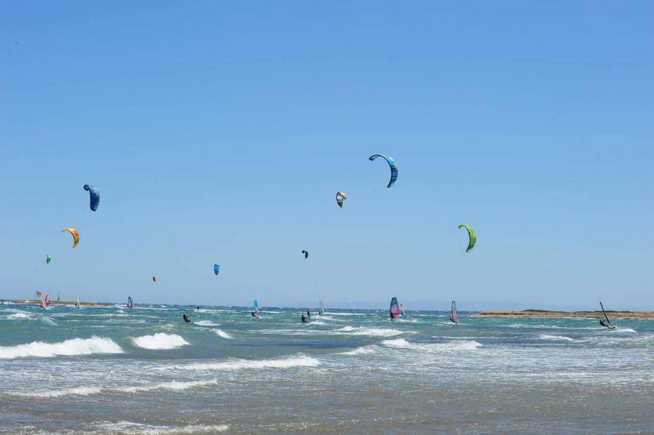 Windsurfing Seaside Apartment Artemida Eksteriør bilde